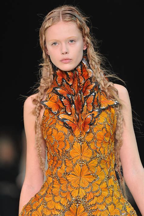 alexander mcqueen sarah burton.